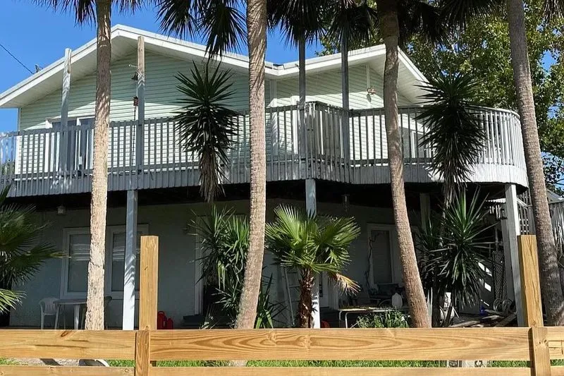 Exterior photo of a northern florida beach house