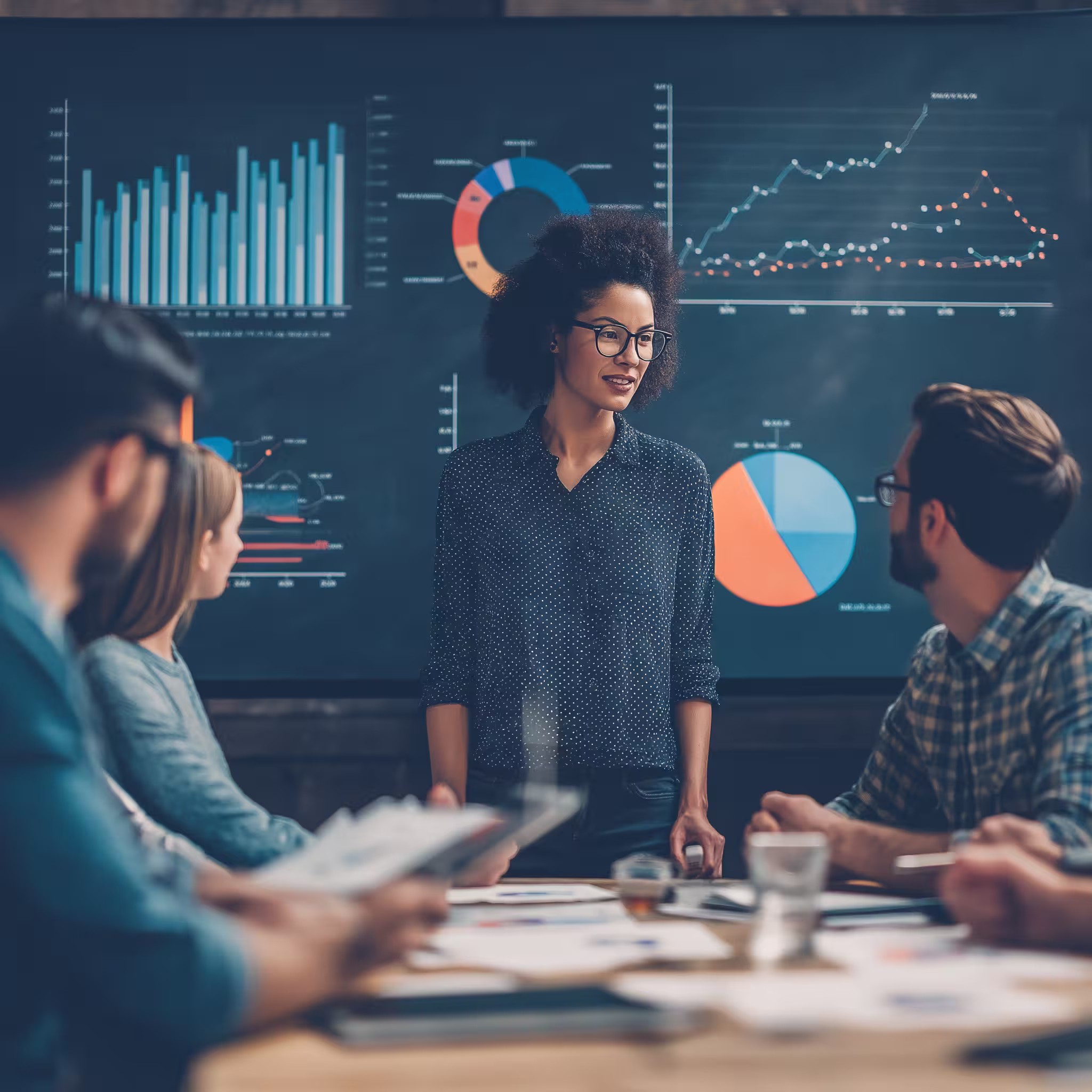 CHRO presenting workforce analytics and leadership insights to stakeholders, showcasing HR’s impact on business outcomes.
