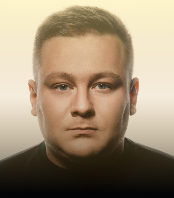 Roman Axelrod headshot, Founder of XPANCEO