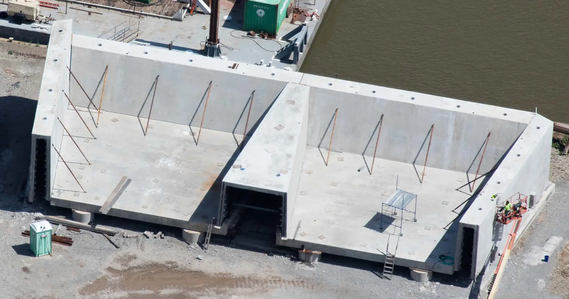 Charleroi Locks & Dam Emptying Basin