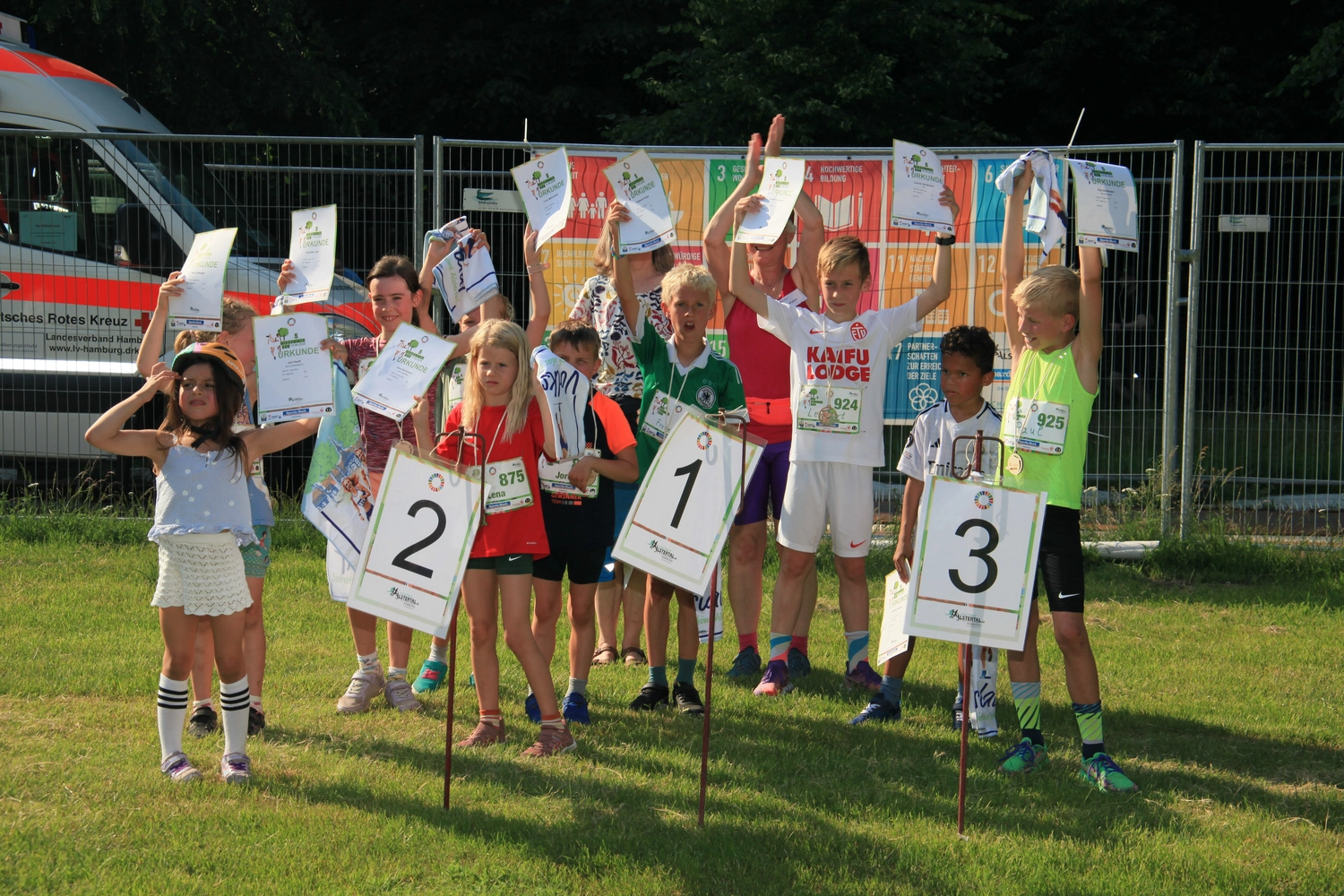 3. MidSummerRun am 21.06.2024 Flyer vom Lauftreff Alstertal e.V.