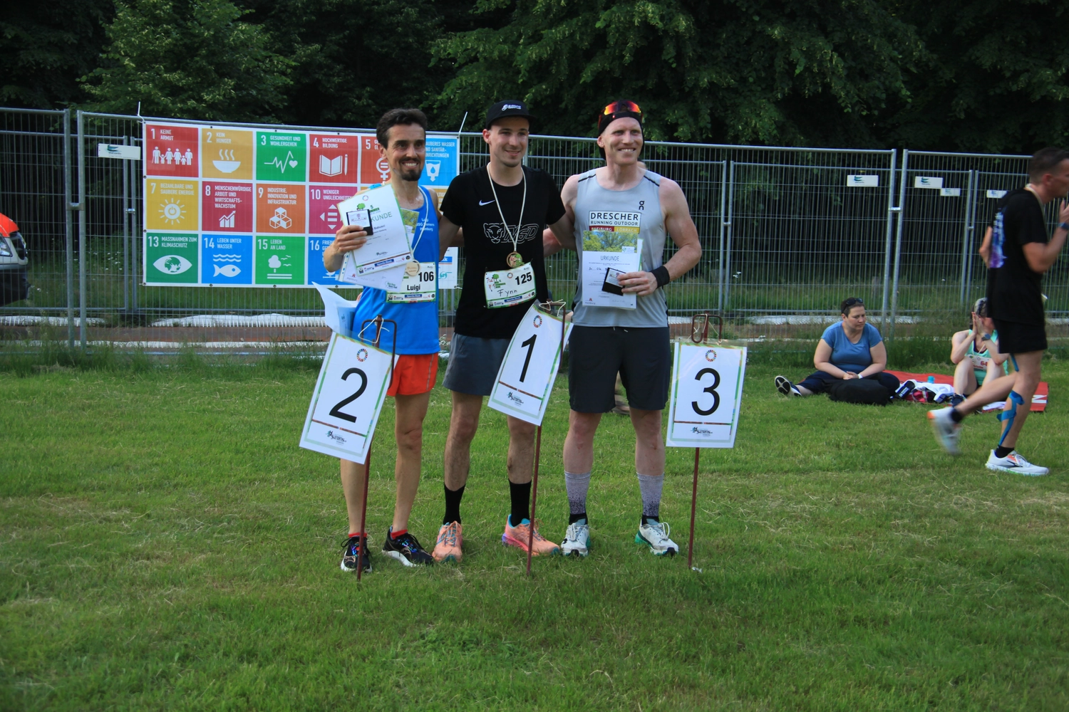 3. MidSummerRun am 21.06.2024 Flyer vom Lauftreff Alstertal e.V.