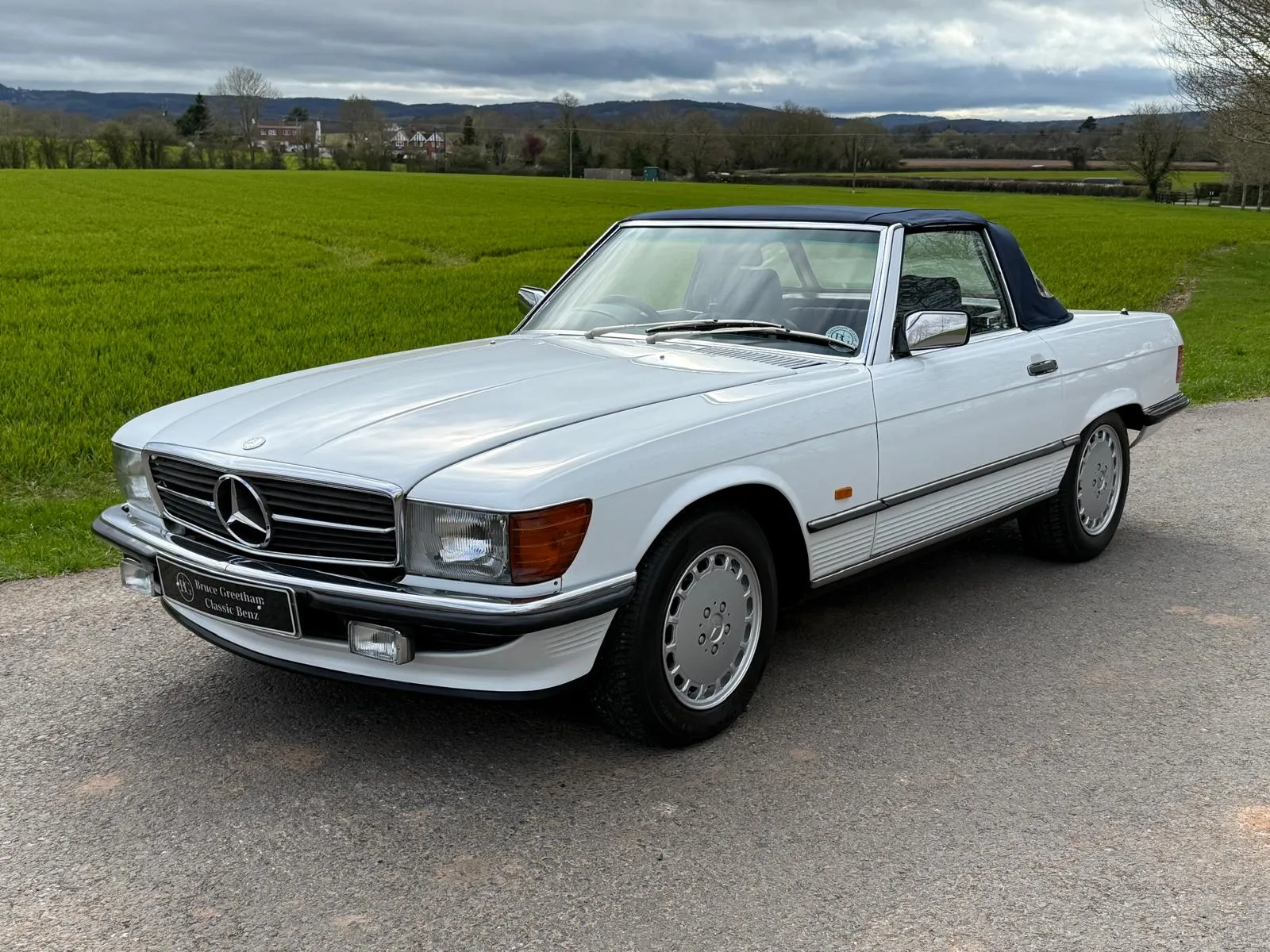 1989 Mercedes-Benz R107 300SL