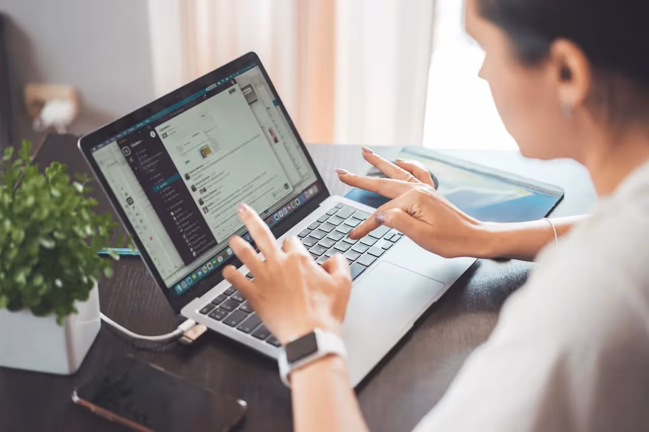 Accelerated online degree timelines