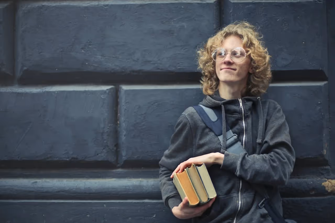 Online degrees with scholarships
