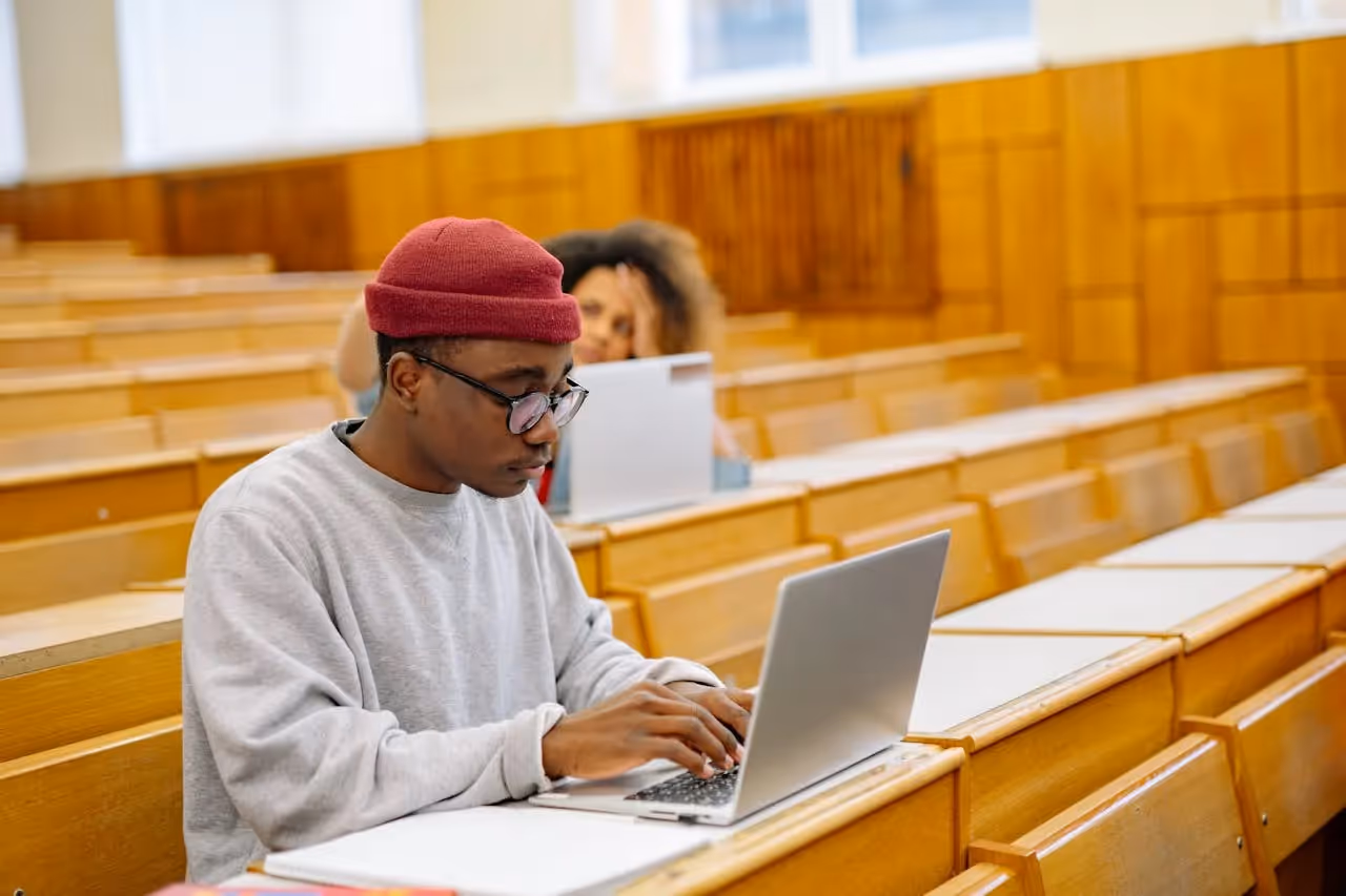 Find colleges with financial aid
