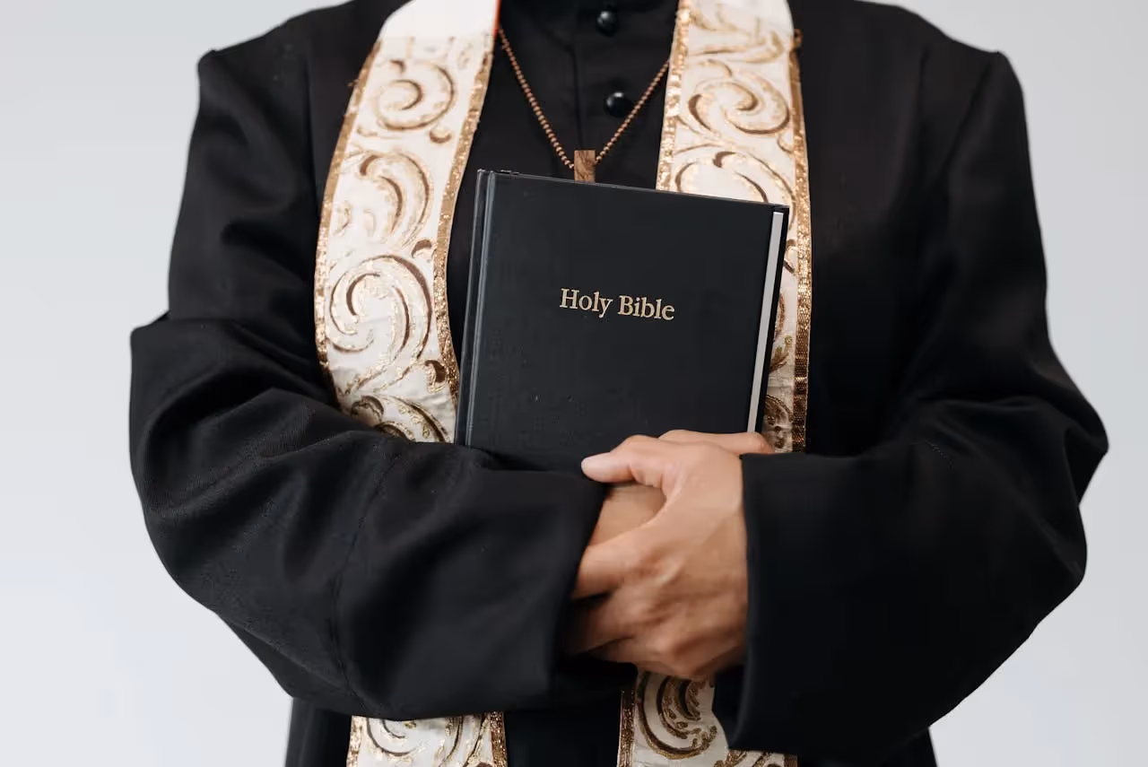 Guide to online Christian colleges
