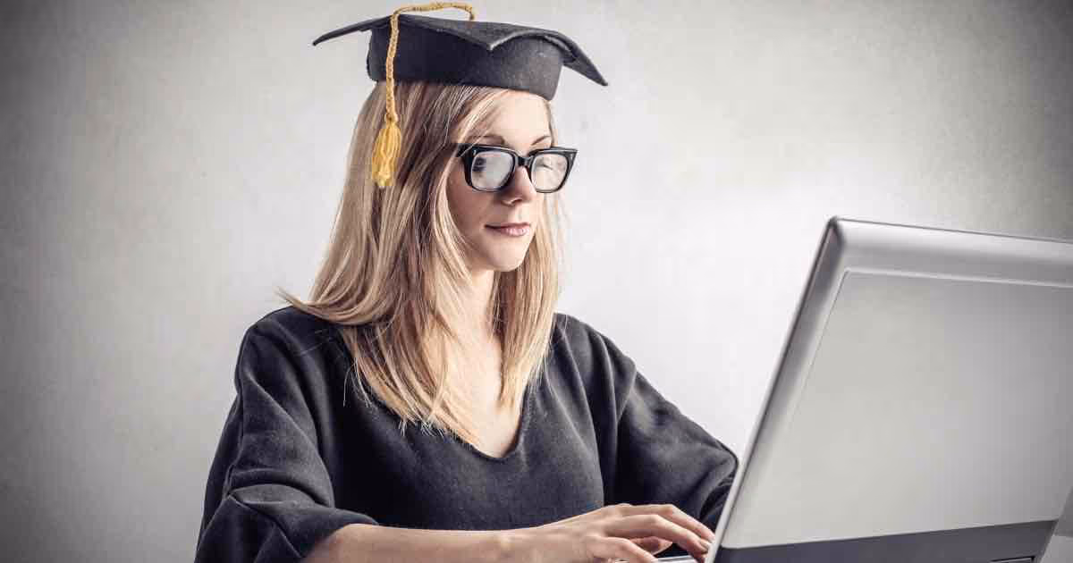 Low-cost online bachelor's degree