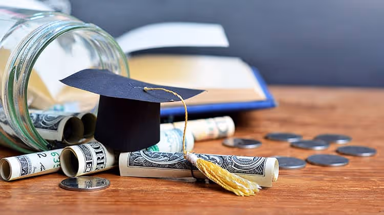 Financial aid for online master's