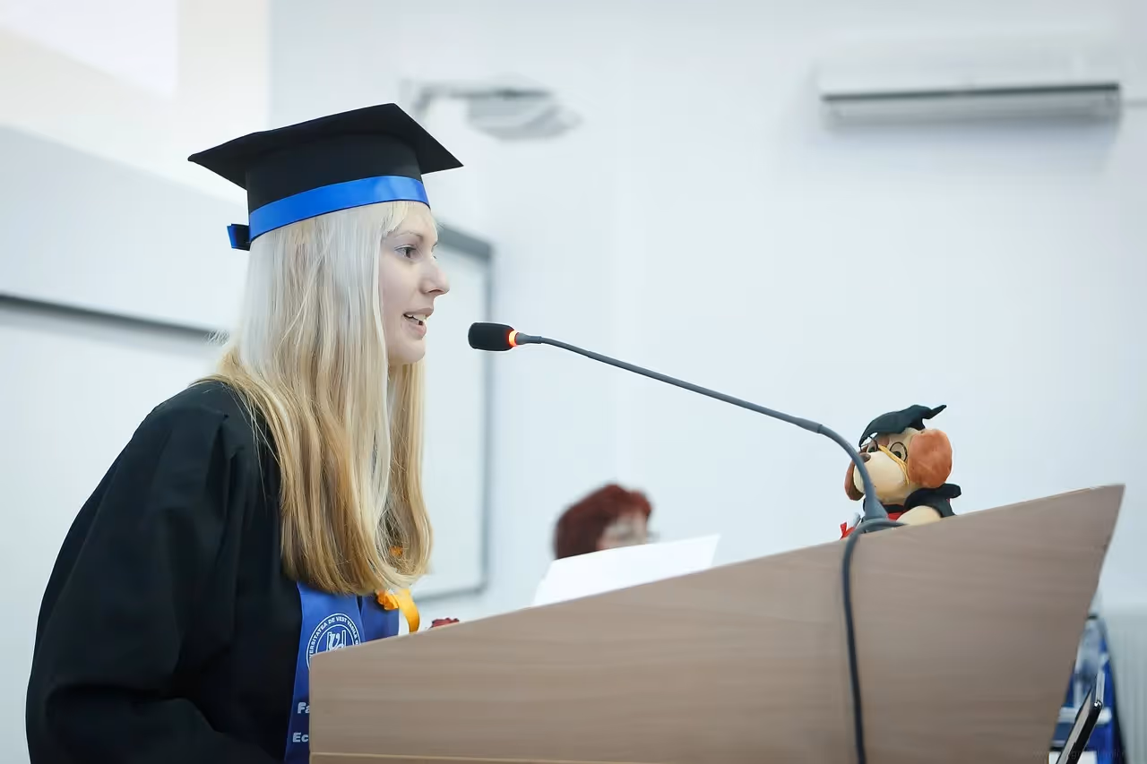 Valedictorian vs Salutatorian: Selection Process