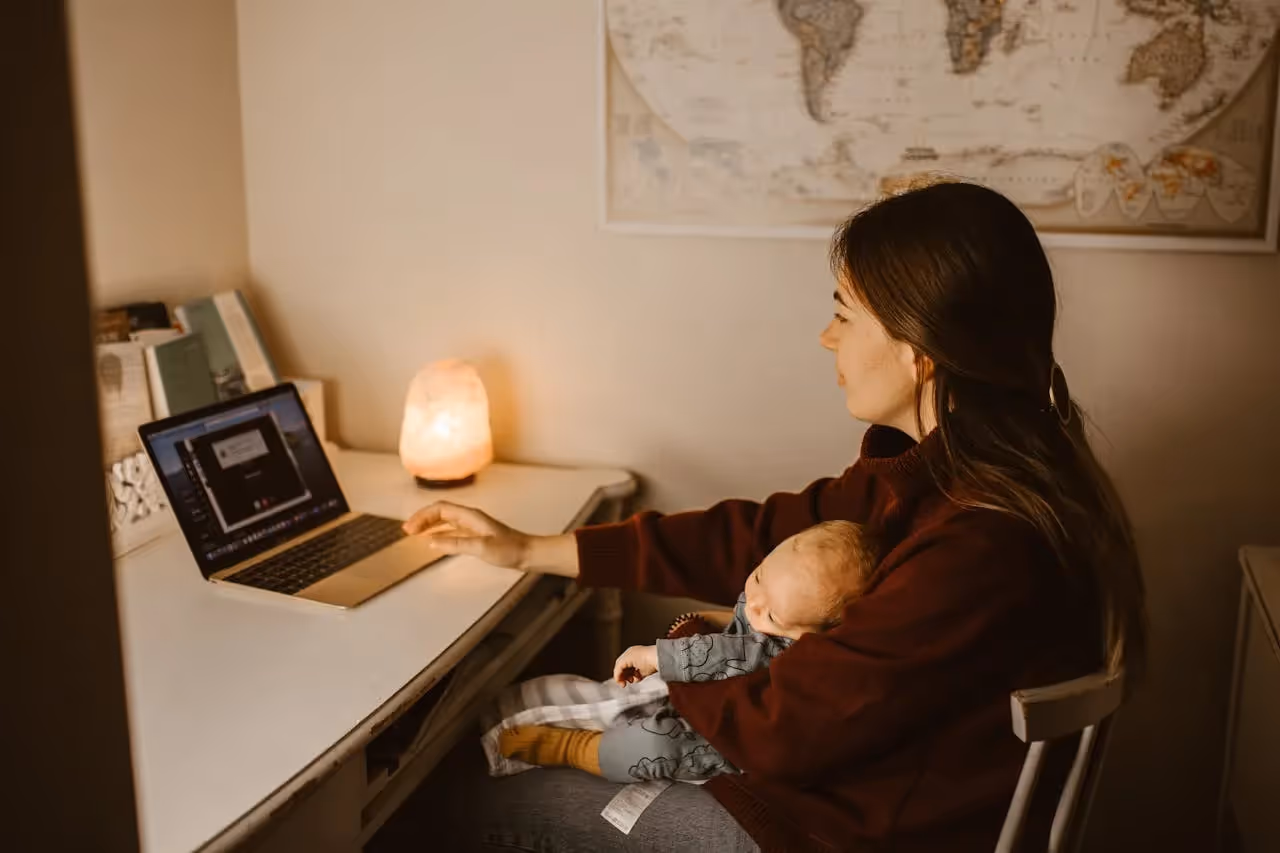 Parents give positive feedback on online studying for kids.