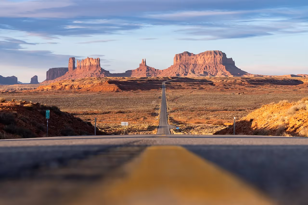 Phoenix AZ to Las Vegas NV: Distance, Travel Options & Tips
