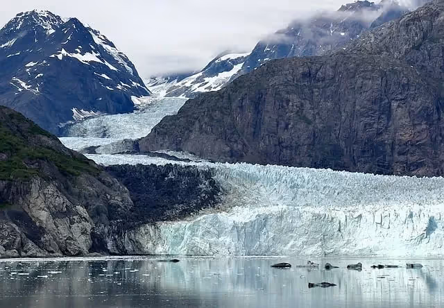 Best time to visit Alaska: Weather & Tourist Seasons.