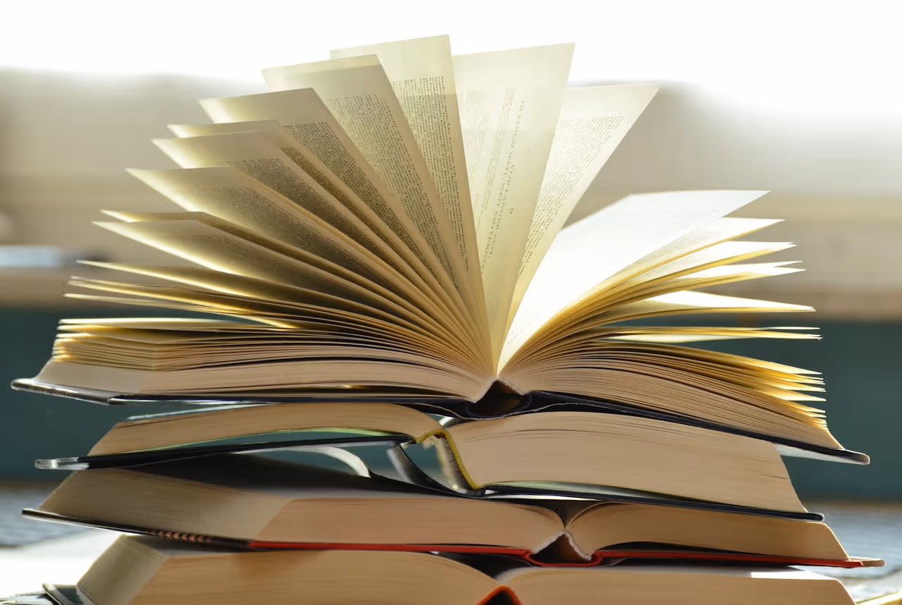 Comparison of Synchronous and Asynchronous Learning styles in education.