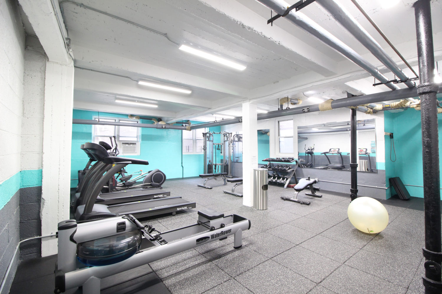 143 Bennett Avenue #2R