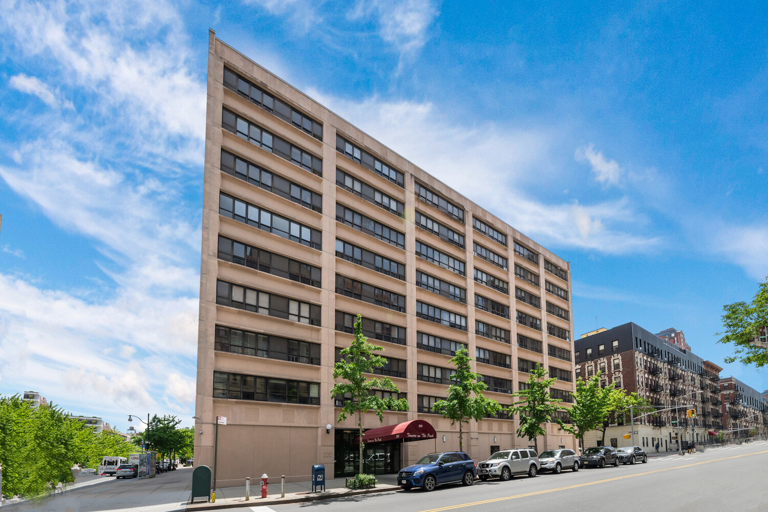 220 Manhattan Avenue #1U