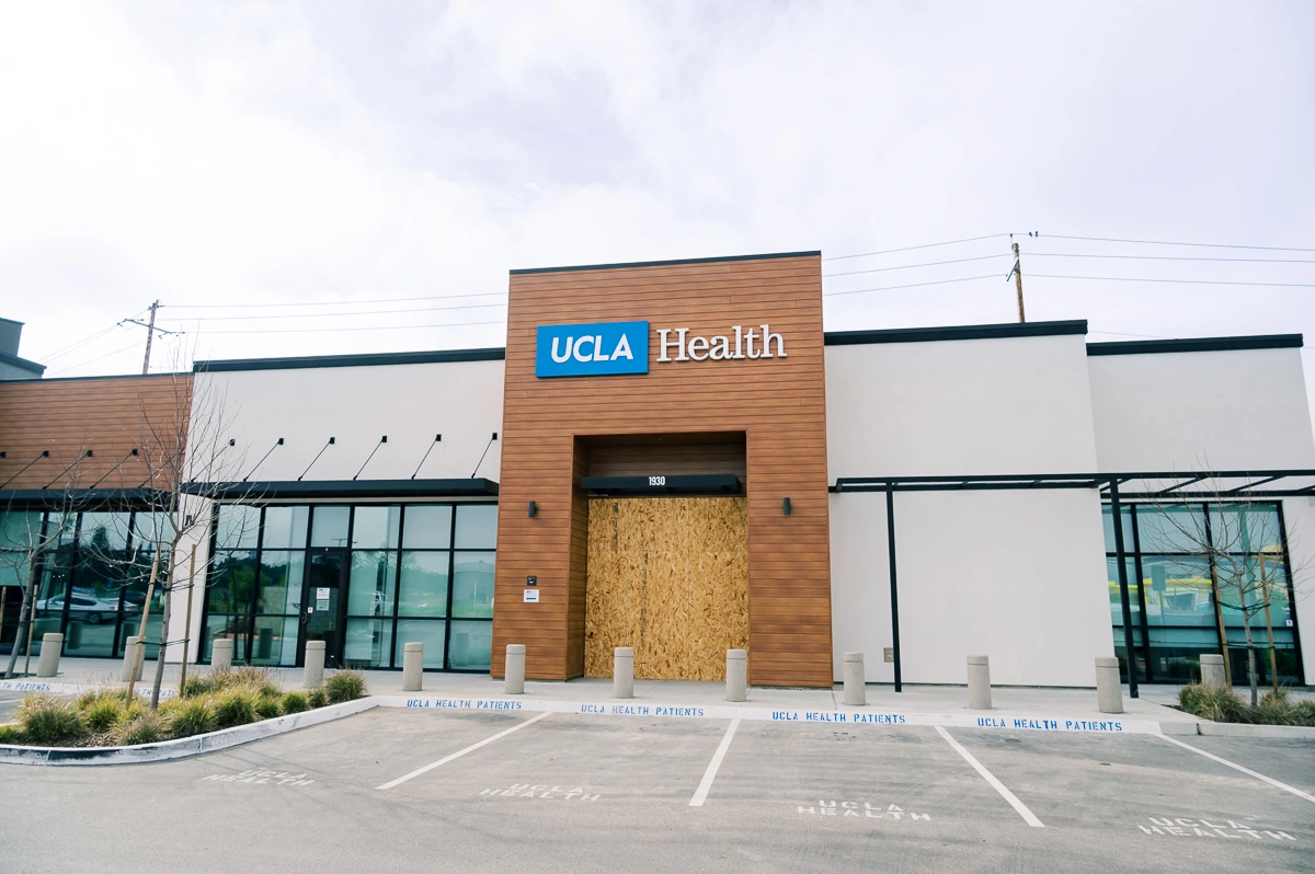 UCLA Health Atascadero Exterior Signage System