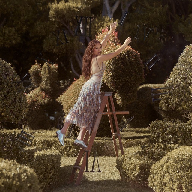 Laufey – How I Get cover art