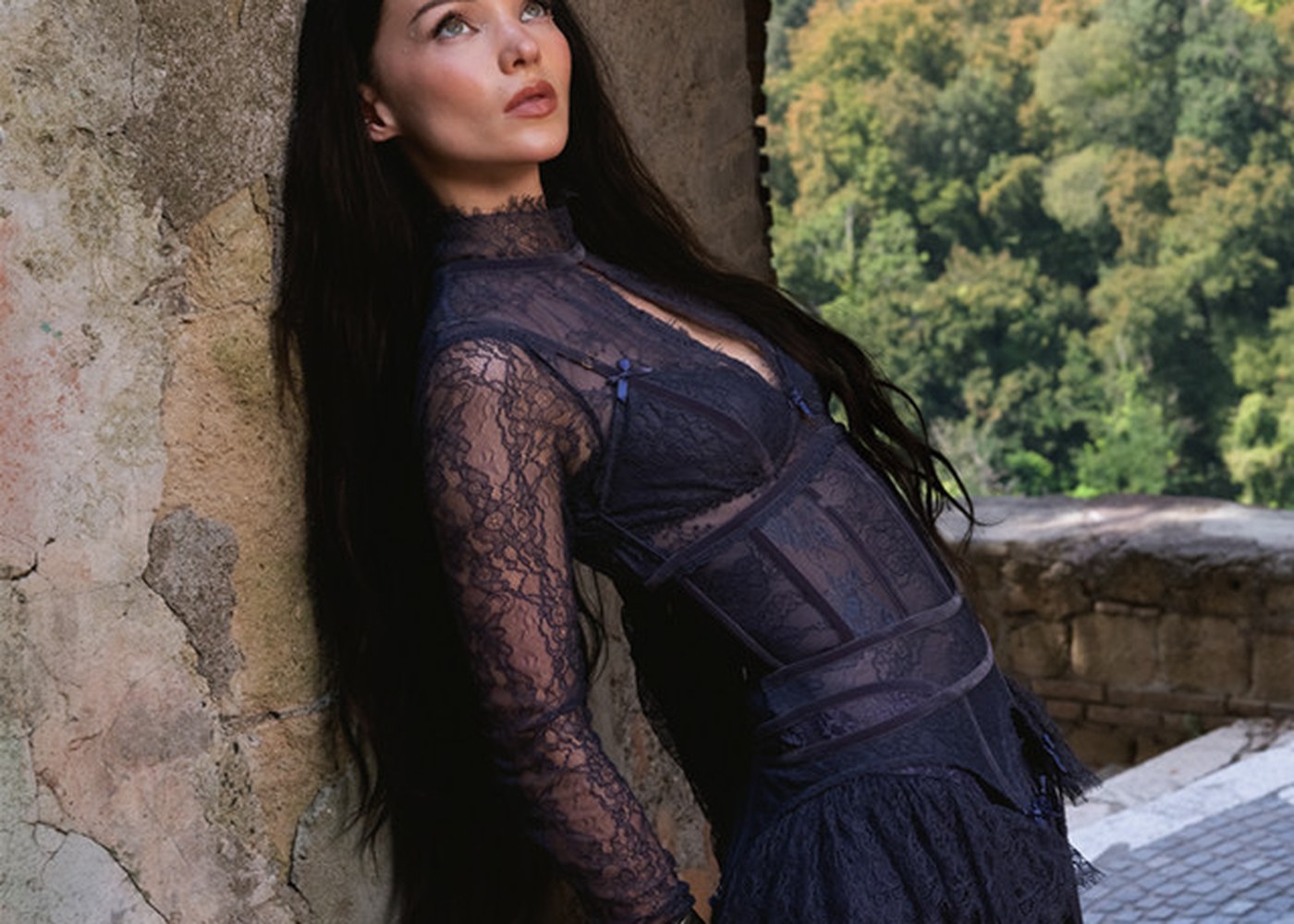 Dove Cameron photo (7:5) for When In Rome