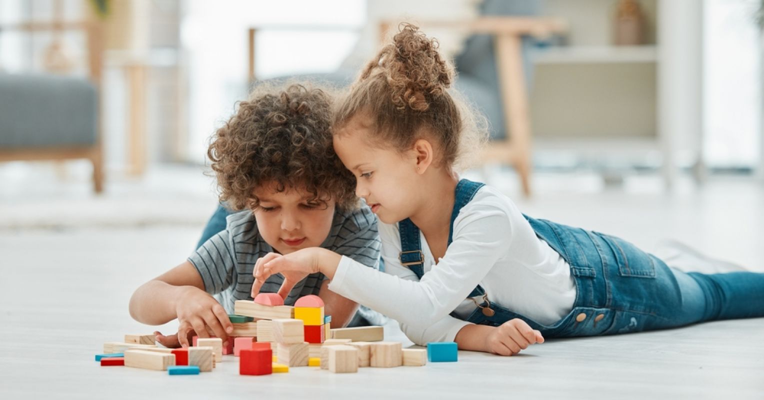 ¿El juego de simular es el ingrediente que falta para criar niños creativos?