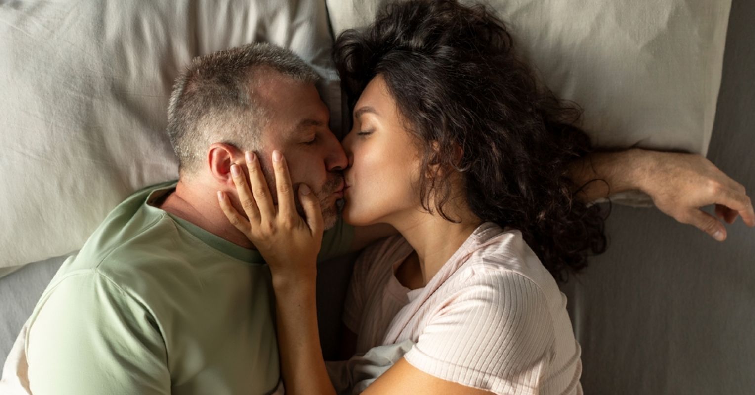 Lo que las parejas malentienden sobre el deseo sexual masculino