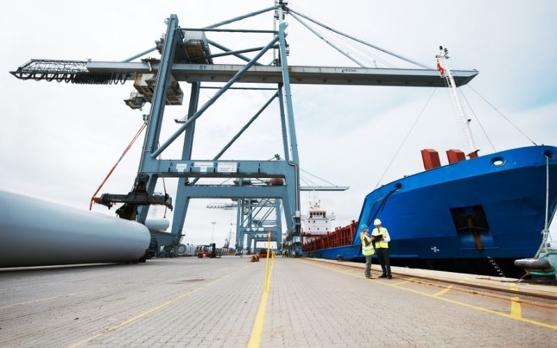 What Defines a Smart Port in Practice