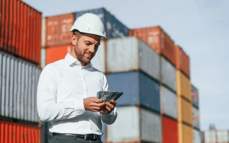 How to Calculate Payload Capacity in Shipping?