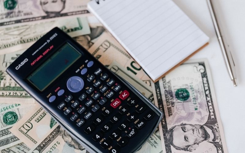 Which is Better: Factoring or Forfaiting?