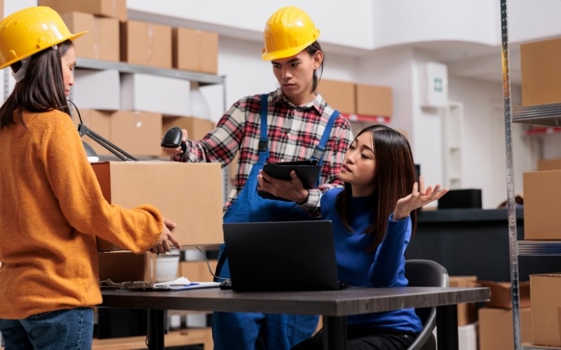 Common Mistakes Exporters Make When Selecting a Logistics Company