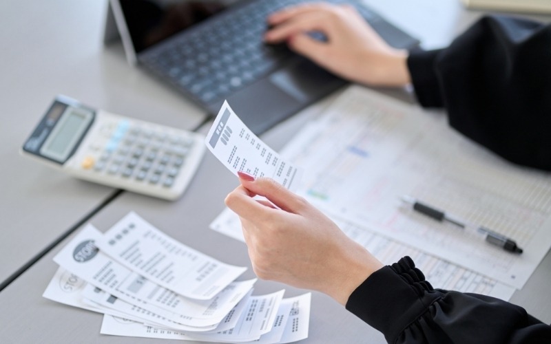 How does invoice discounting work step by step?