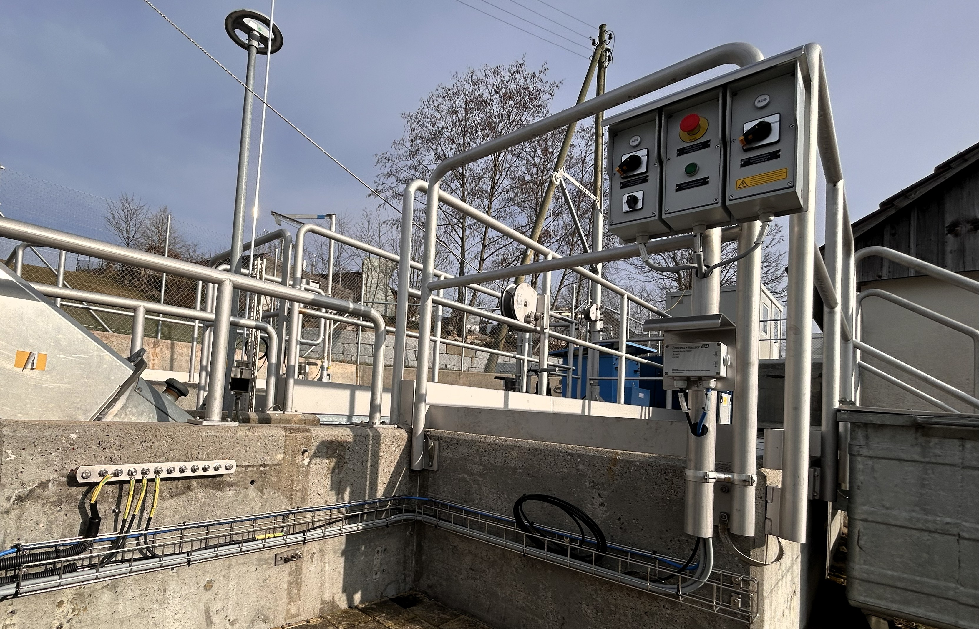 Neue Hauptschalter Abwasserreinigungsanlage