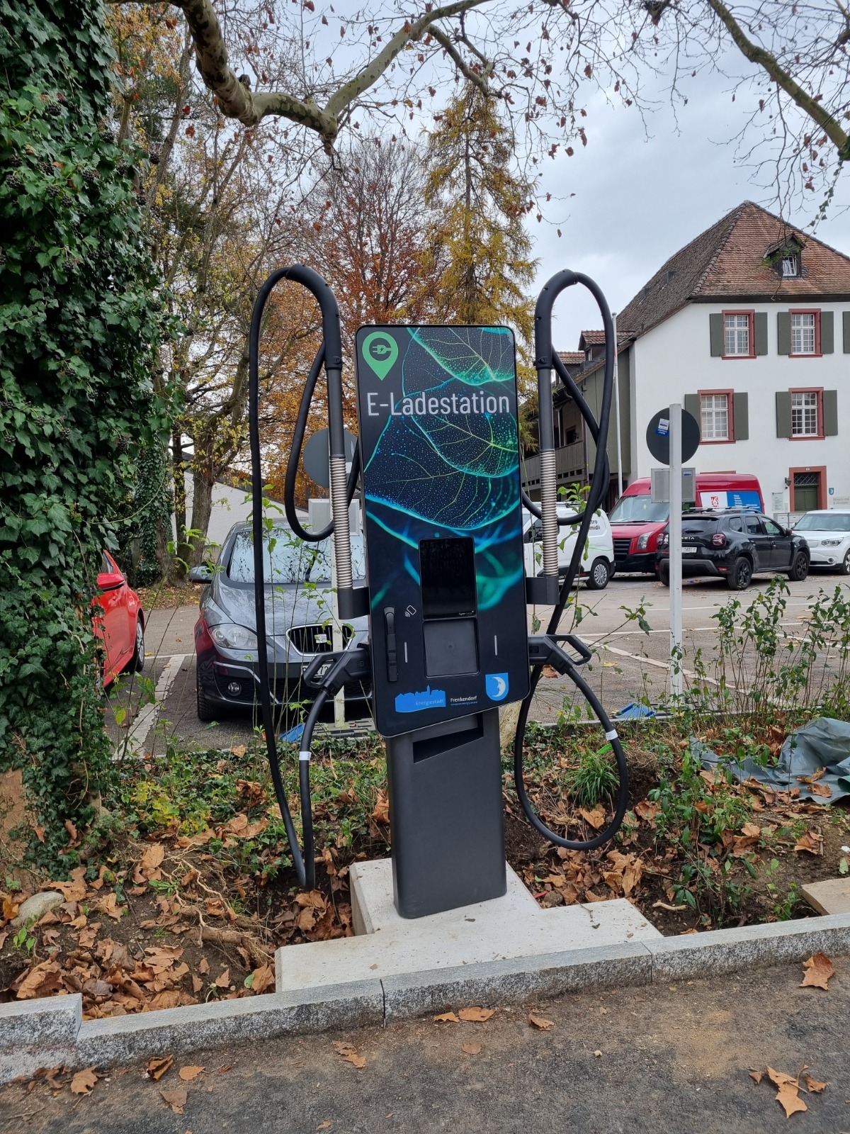 E-Mobility Schnellladestation auf dem Gemeindeplatz