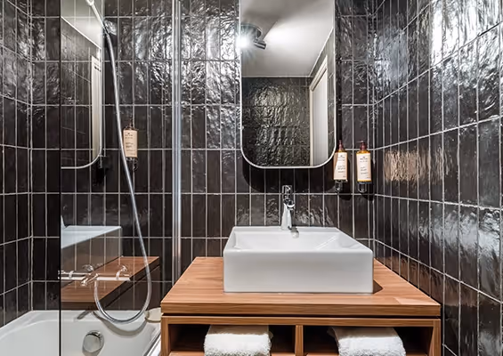 Chambre familiale lit salle de bain hotel marielle val thorens