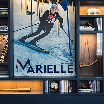 Affiche publicitaire Marielle