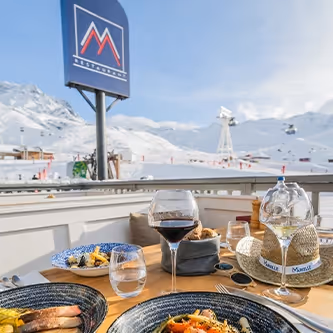 Table du restaurant le M hôtel Marielle Val Thorens