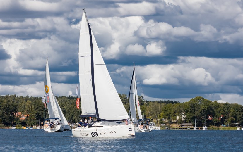 Przenieś relacje z łodzi do biura