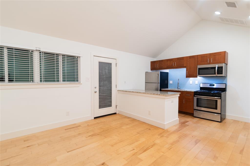 Rent with Clara Tenant Screening for Mueller, Austin