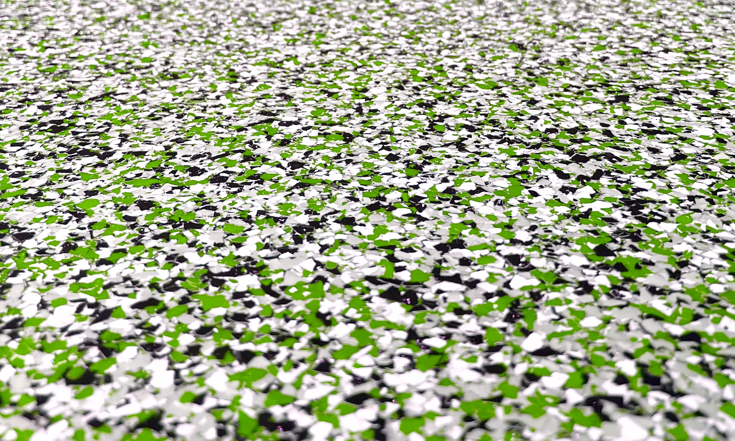 Polyaspartic flake floor coating