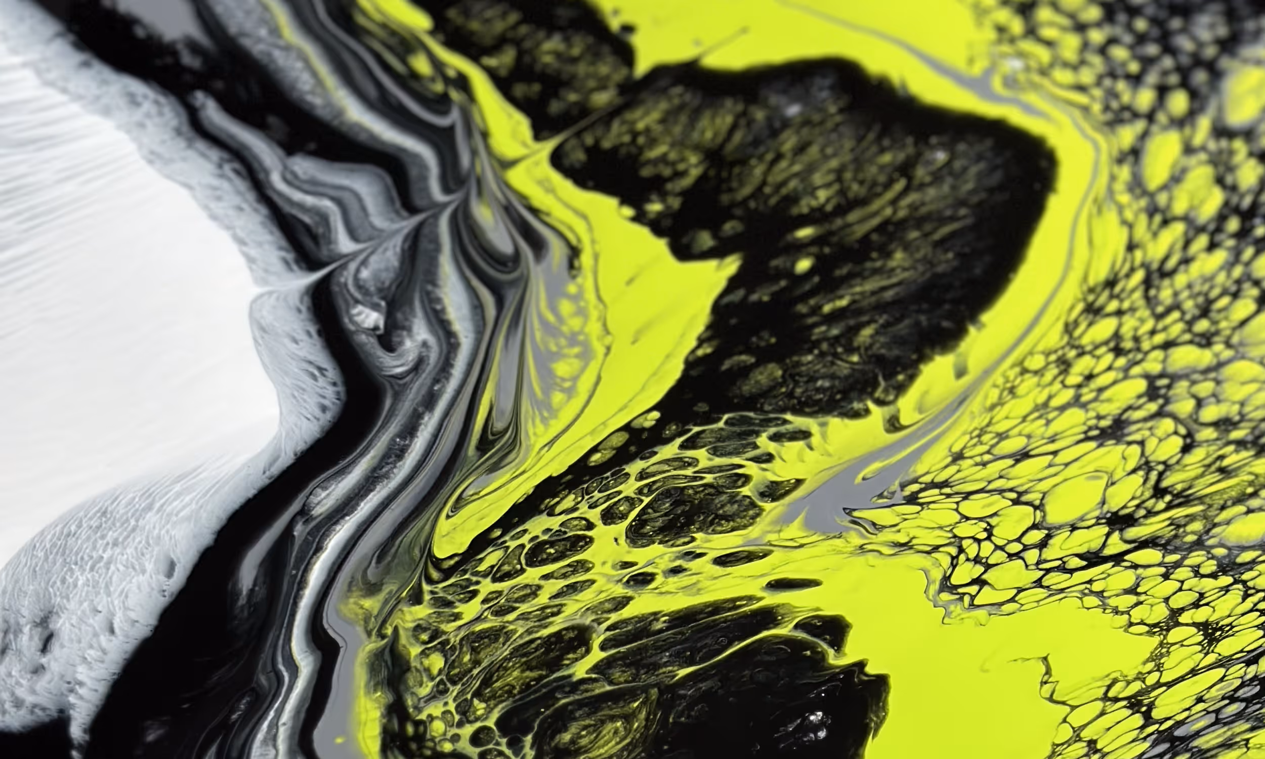 Metallic epoxy floor with green black and white colours