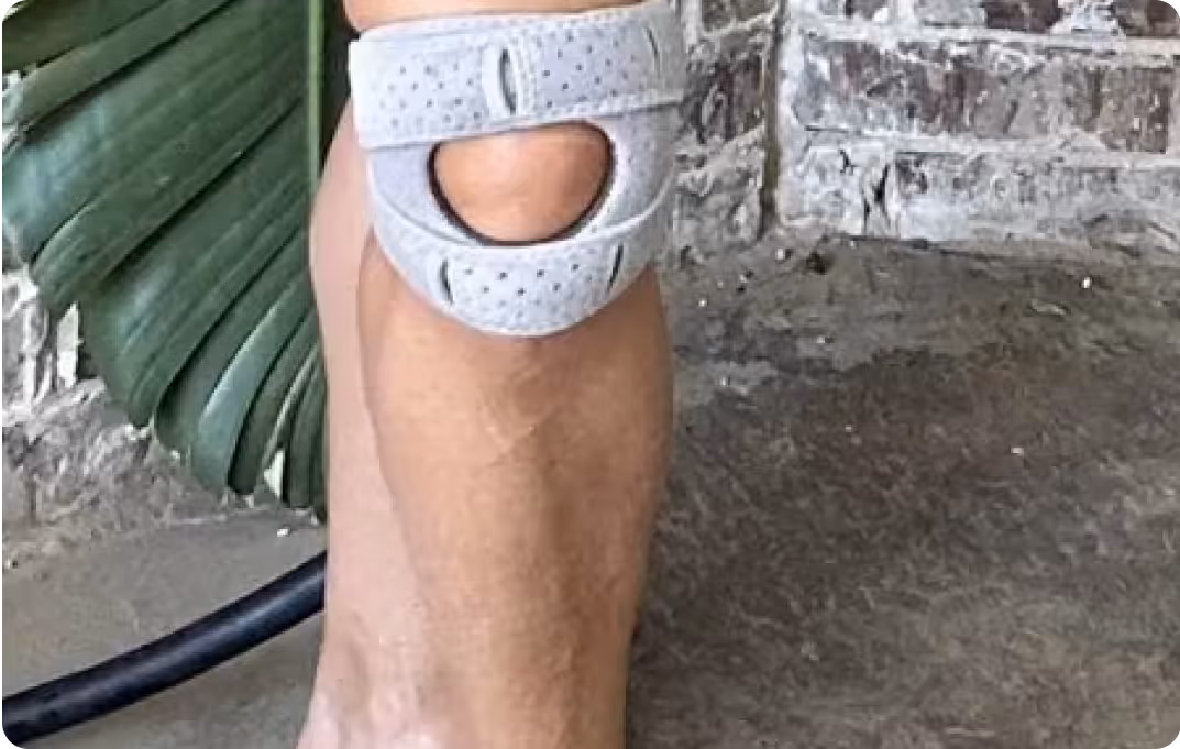 Image of a customer wearing Wellnee brace
