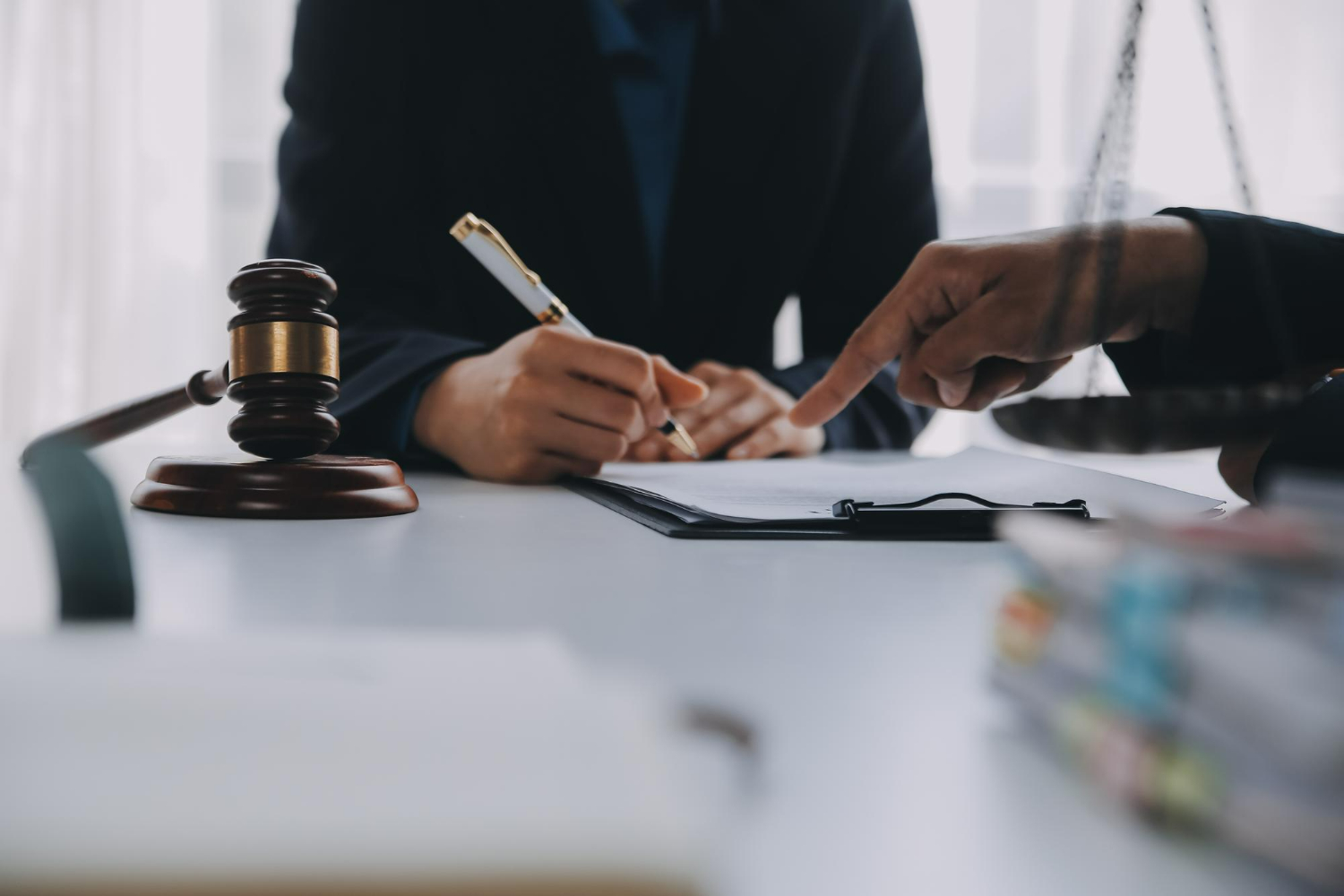 distracted driver accident lawyer consultation