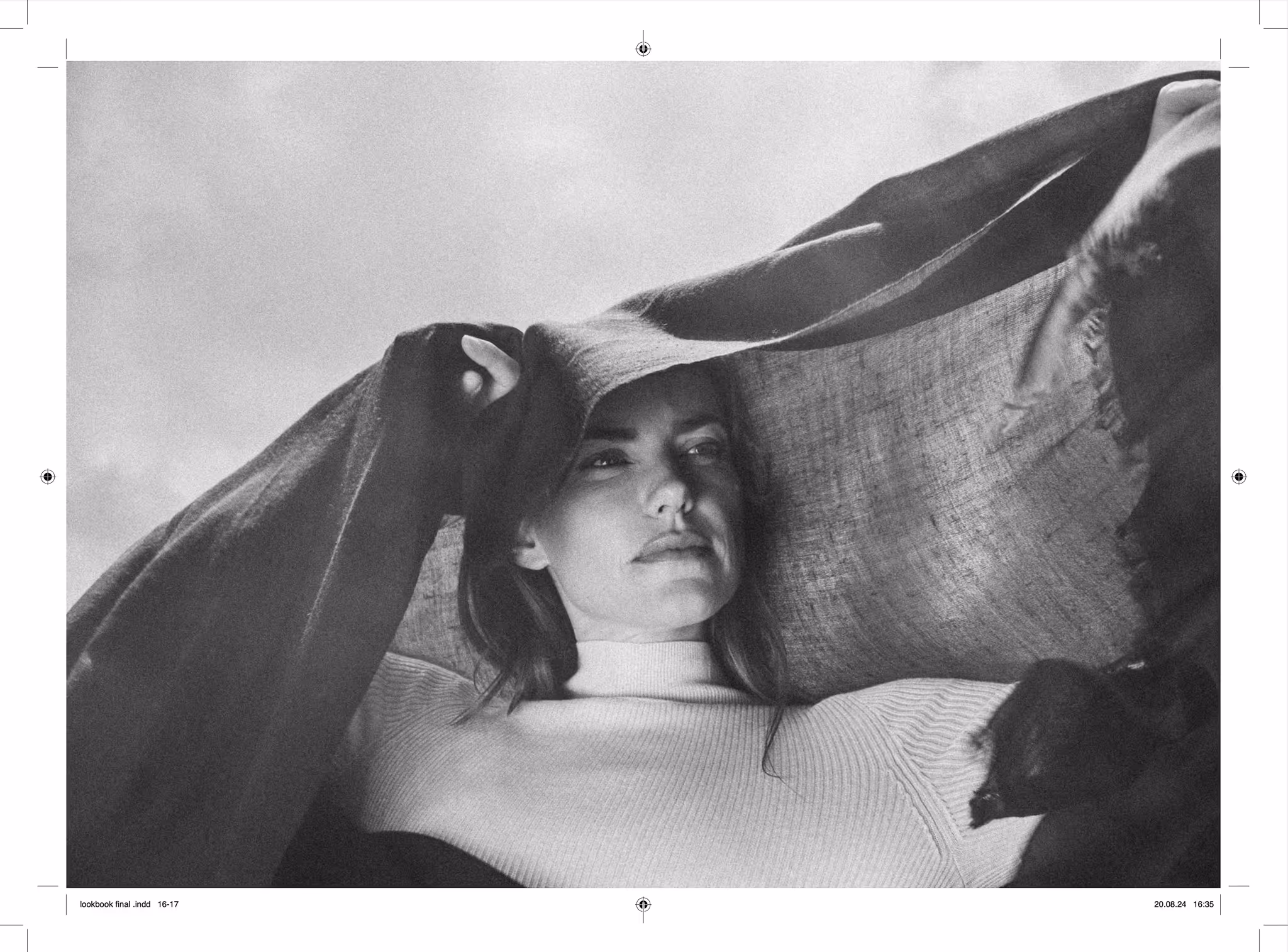 Verschleierte Silhouette unter Chiffon – Marici Editorial Alpen