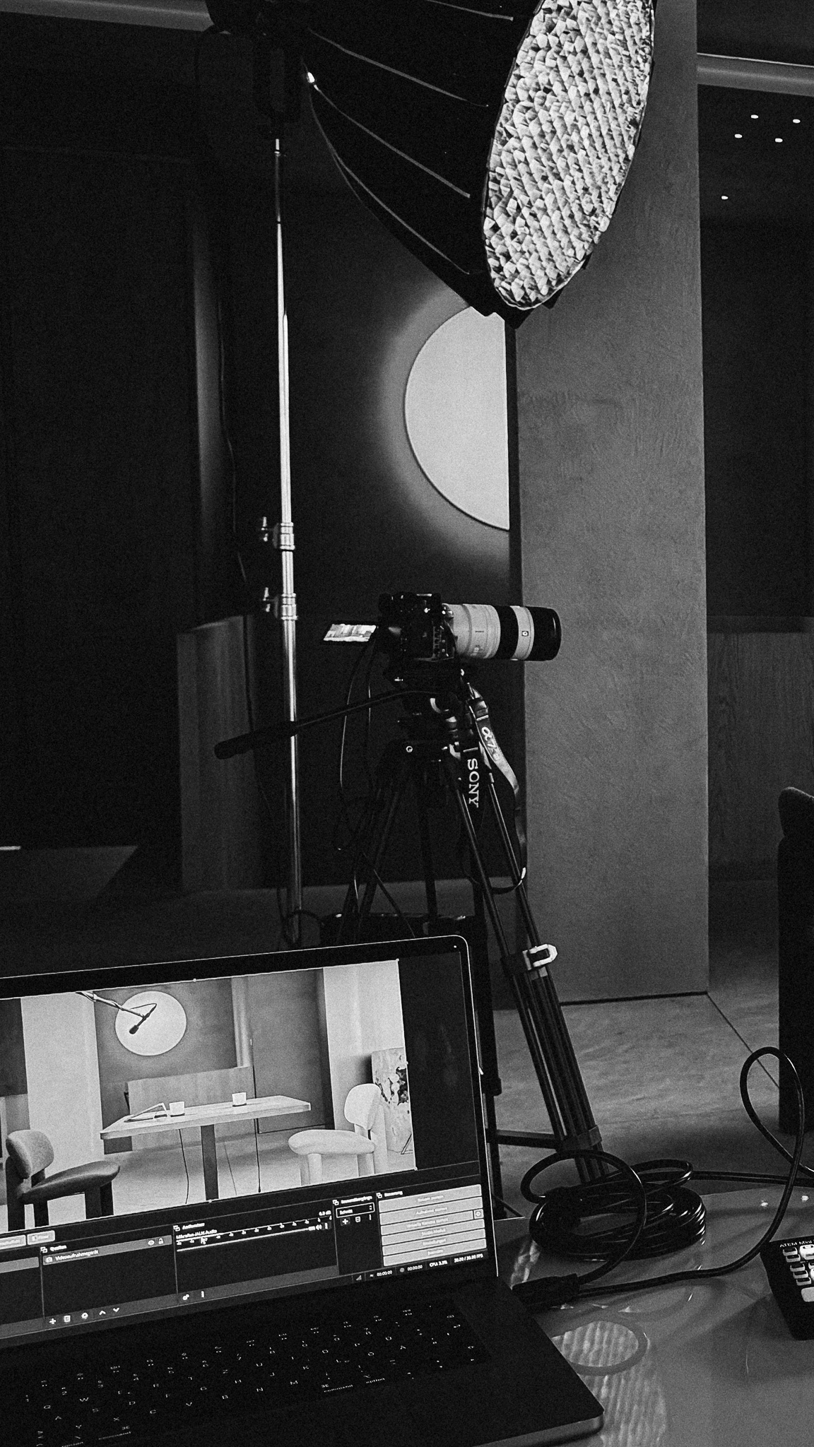 Vorschaumonitor und Kamera, Live-Regie Podcast Videodreh München