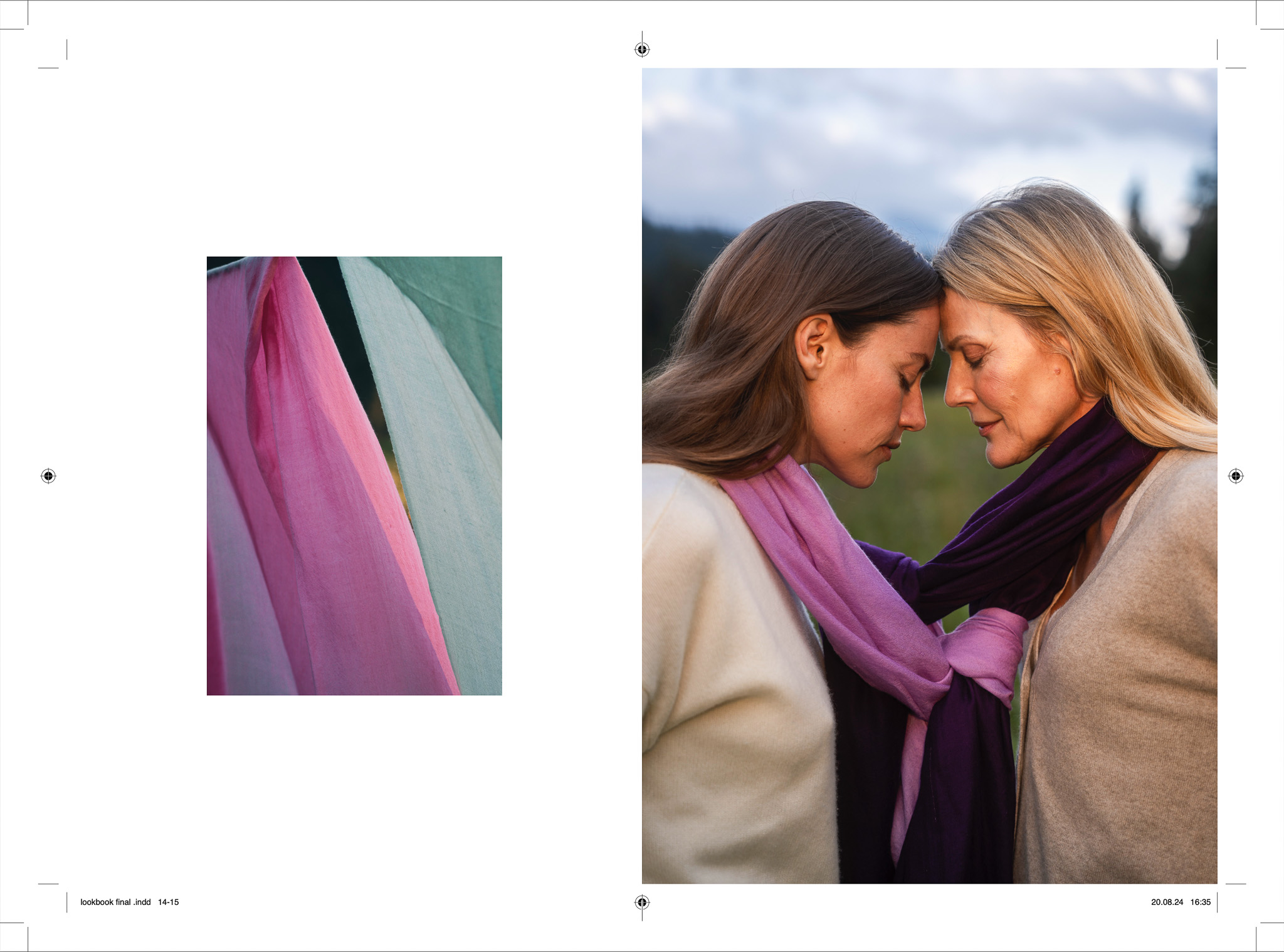 Zwei Frauen mit Seidenschals, Marici Accessoire Editorial