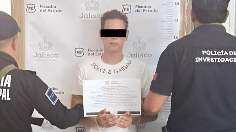 Detienen a Alex Marín en Jalisco por presunta trata de personas y abuso a  menor de edad | ABC Noticias