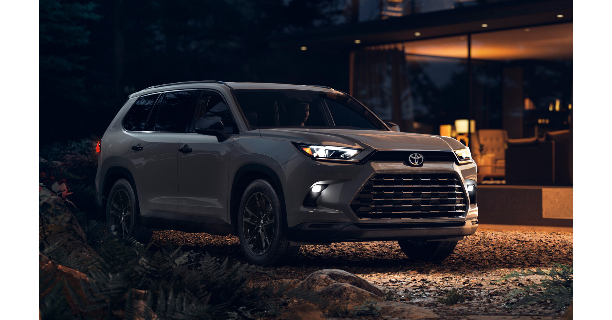El Toyota Grand Highlander agrega el Hybrid Nightshade Edition y una versión LE para 2025