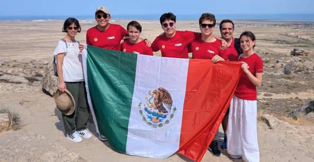 Histórico triunfo de México en Olimpiada Internacional de Ec