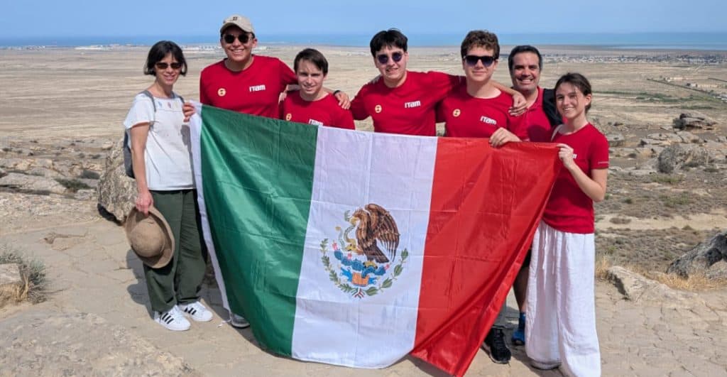 Histórico triunfo de México en Olimpiada Internacional de Ec