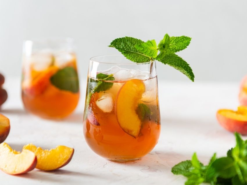 Prepara un delicioso té helado de durazno y dile adiós al calor con su  increíble sabor - Gastrolab
