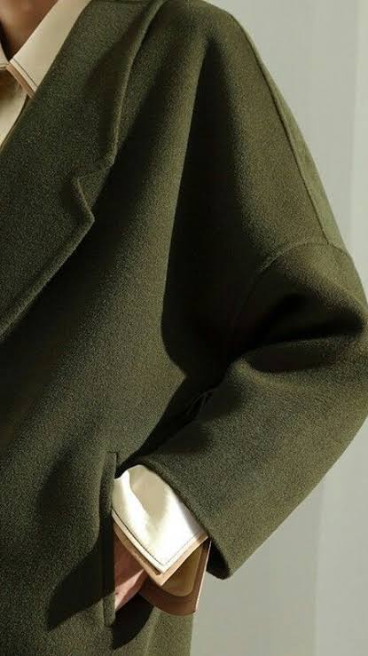 El verde oliva es el nuevo neutro elegante. , Favorece, estiliza y se ve caro sin esfuerzo 🍃, #colores #verdeoliva #moda #tipsdemoda | Saruka Rodriguez | Facebook